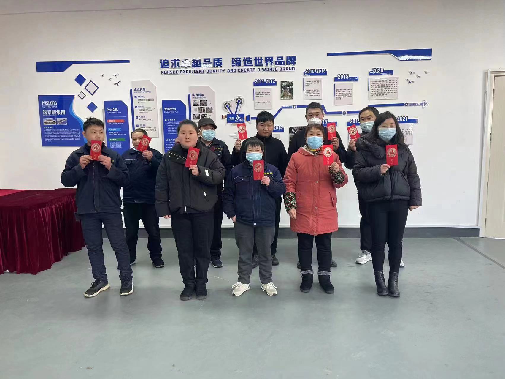 407c373d-444c-475b-a0d4-005aa06640be